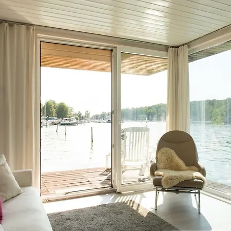 Haus direkt am See Berlin Exterior foto
