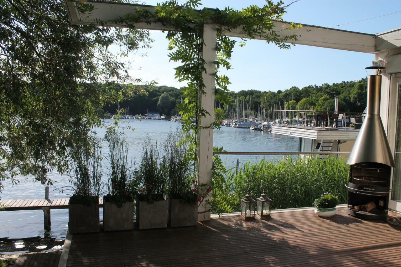 Bateau-hôtel Marina Hausboote Und Seelodge *